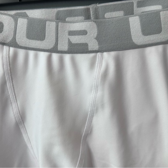 NWT Under Armour White Pants Size Youth XLarge Fitted HeatGear - Picture 2 of 16